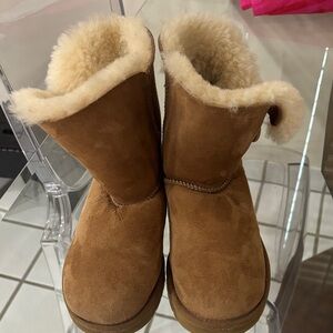 UGG Tan Winter Boots with Cream Fur